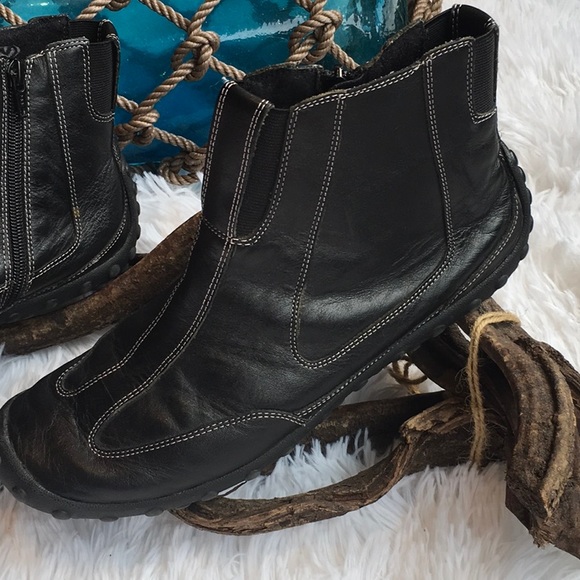Wanted Leather Upper Ankle Boot. - Picture 3 of 16
